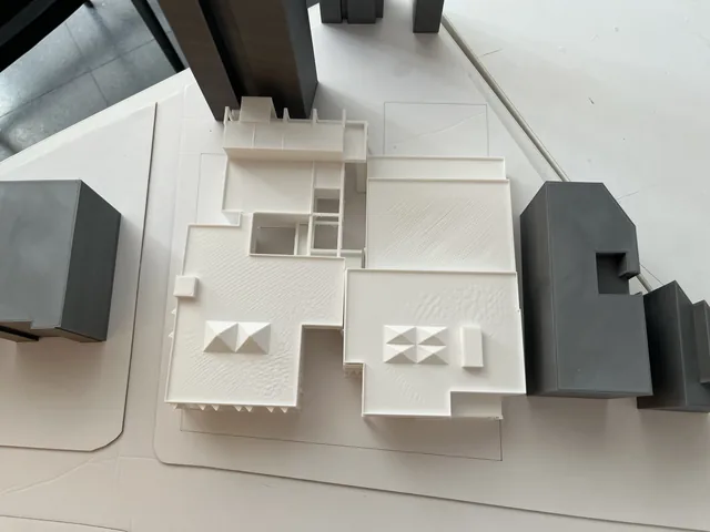 Apollo model photo 5